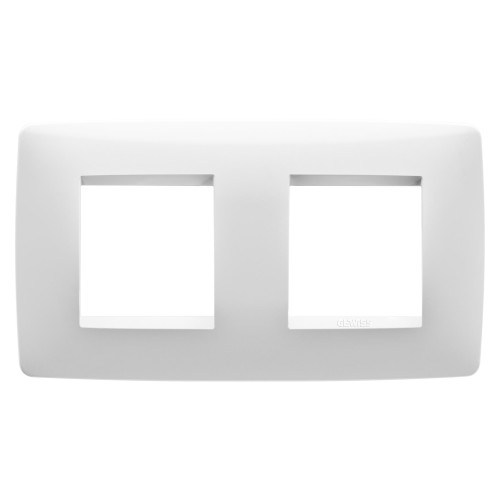 ONE INT. PLATE 2+2M H.WHITE